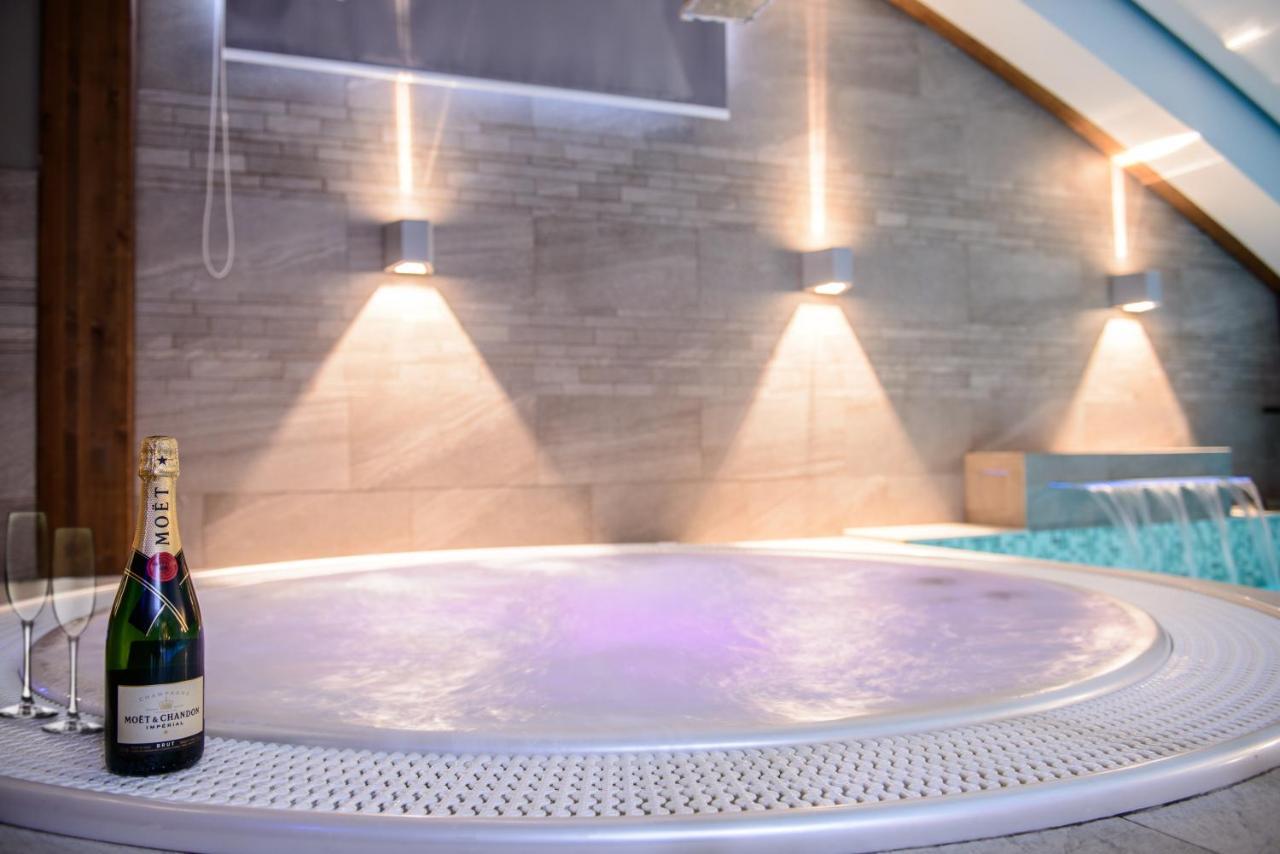 Apartments Marconio Wellness Club ベオグラード エクステリア 写真